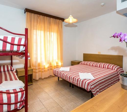 Hotel Saturno