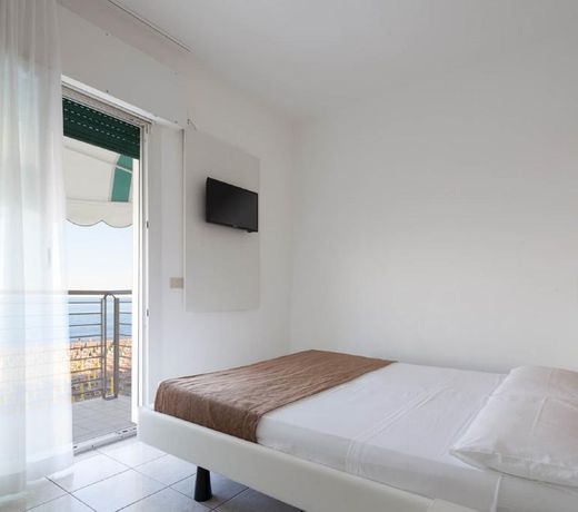 Hotel Columbia & Ninfea