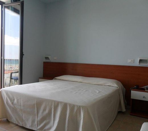 Hotel Sole E Mare