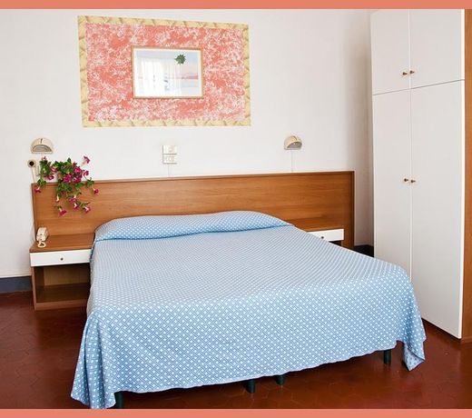 Hotel Eros