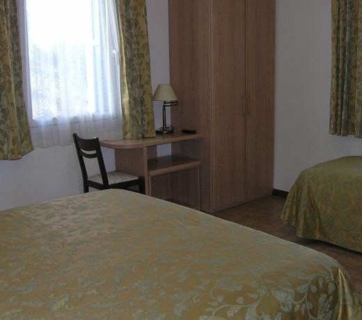 HOTEL VILLA MARIA
