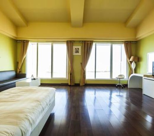 Pine Beach Hotel