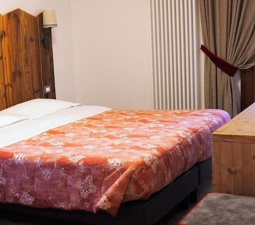 Hotel Serena