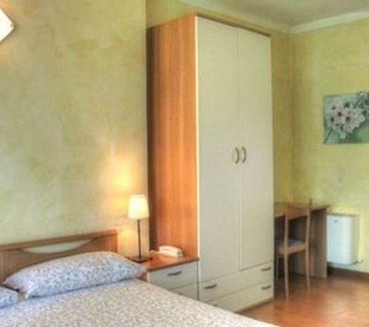 Hotel Flora