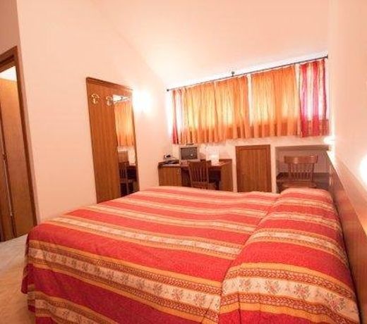 AFFITTACAMERE EXCALIBUR