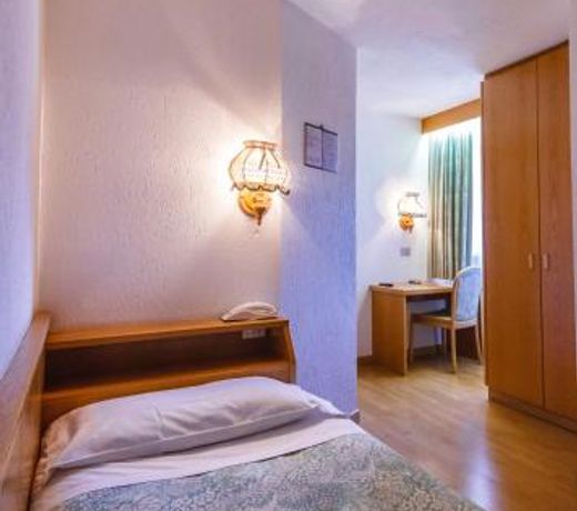 Hotel Ottoz Meuble