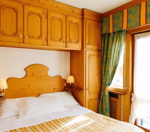 Hotel Cornelio