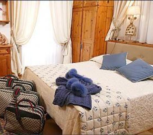 Ambra Cortina Luxury&Fashion Hotel