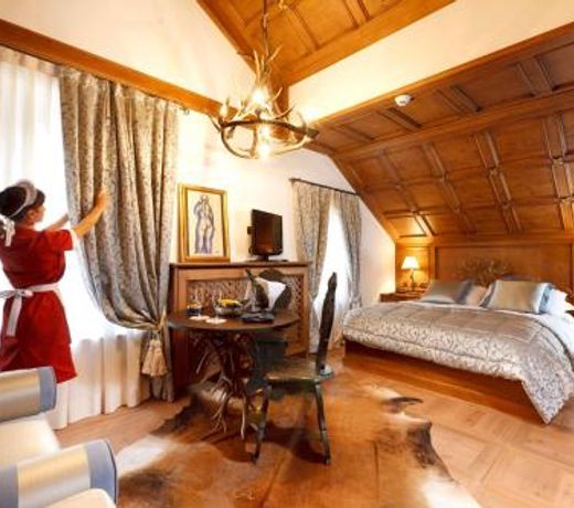 Ambra Cortina Luxury&Fashion Hotel