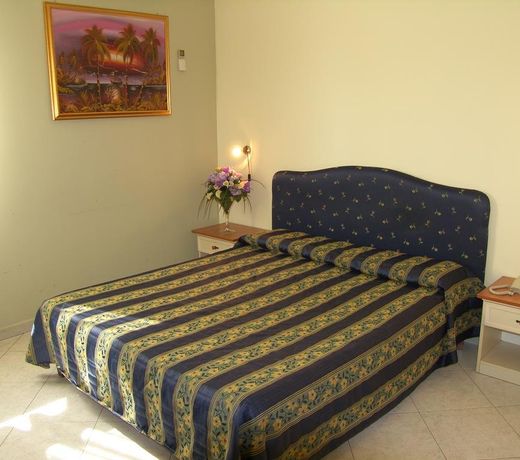 Hotel Genius