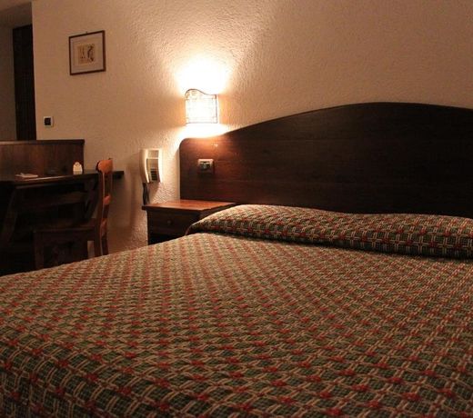 Hotel Stambecco