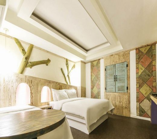 Navi Hotel