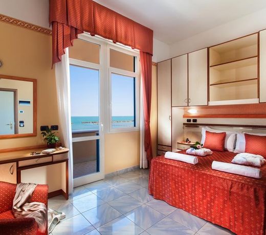 Hotel Excelsior