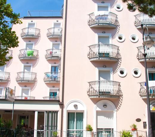 Hotel Laura