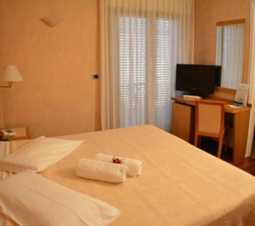 Hotel Lory & Ristorante Ferraro