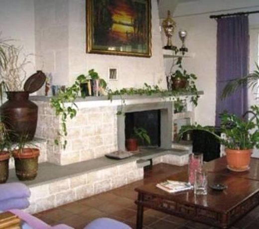 Villa Mado
