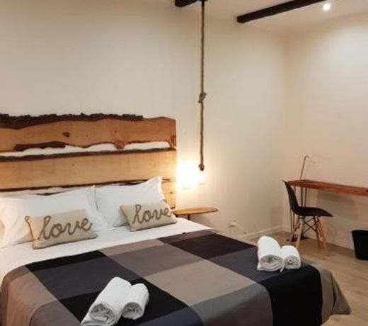 B&B Gisira