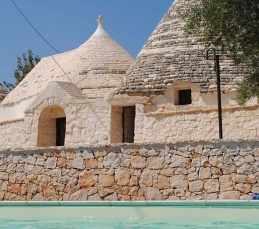 Trulli & Grotte Exclusive House