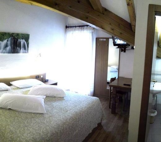 Hotel Denny