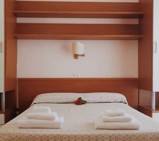 Aloha Park Hotel