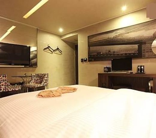 IMT 1 Hotel Wolgot