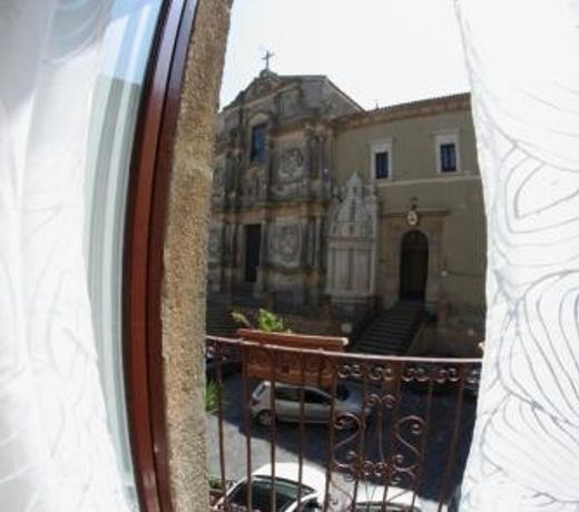 Gualtiero Camere & Suite