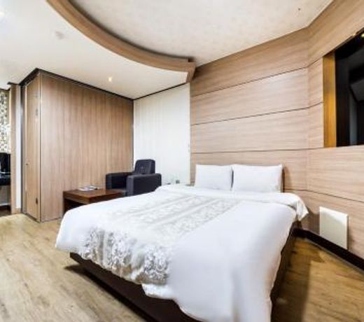 Brown Dot Hotel - Suwon City Hall