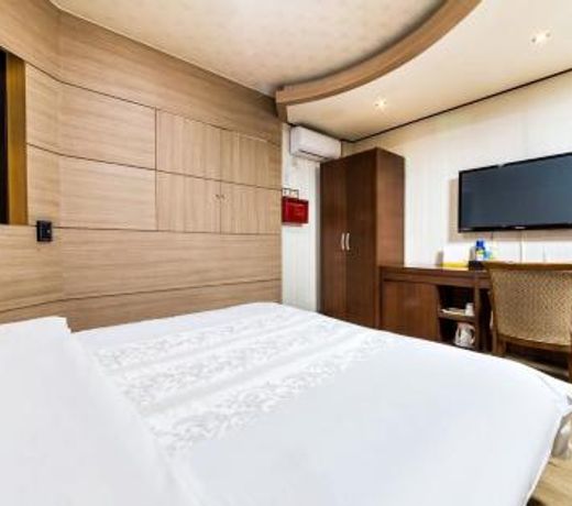 Brown Dot Hotel - Suwon City Hall