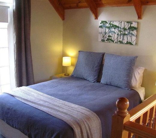 Hideaways at Red Hill