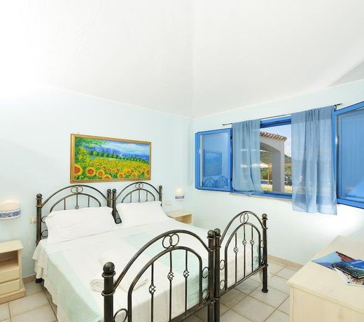 Hotel Baia Cea