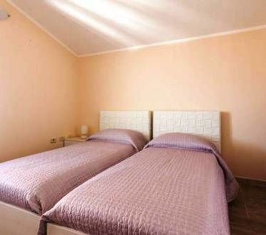 Anaele House Rooms L.T.B.