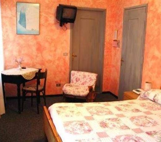 Hotel Hirondelle