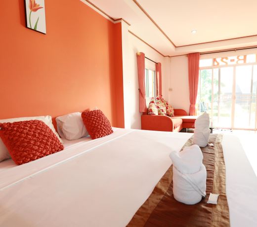 Land Breeze Resort & Hotel
