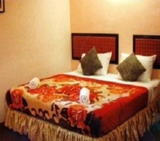 Land Breeze Resort & Hotel