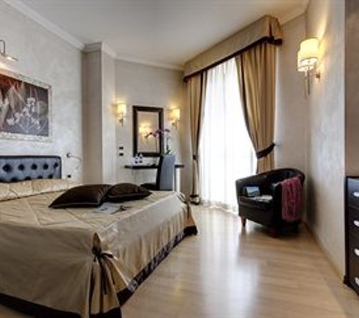 Panoramic Hotel Plaza