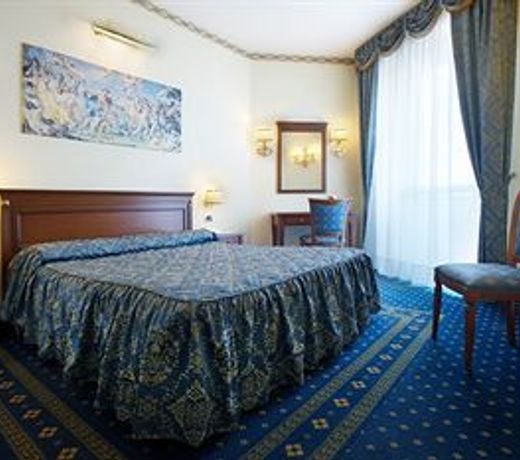 Panoramic Hotel Plaza