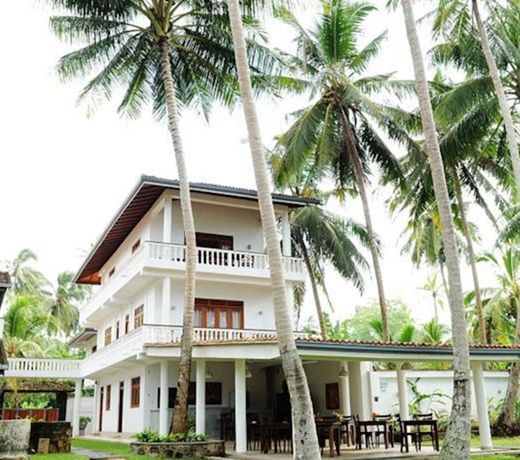 Rockside Cabanas Hotel