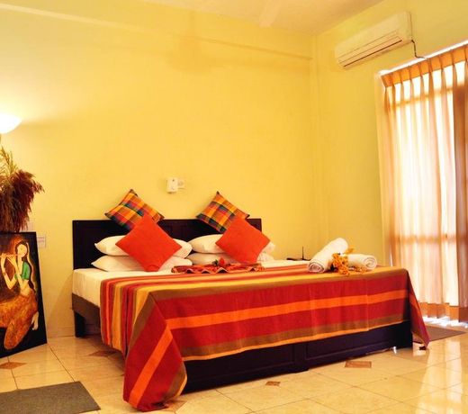 Nathalia Tourist Hotel
