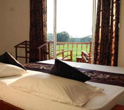 Manel Guest House