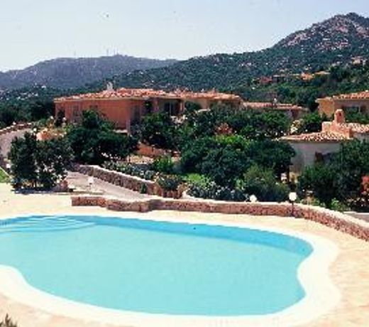 NearBy Hotel