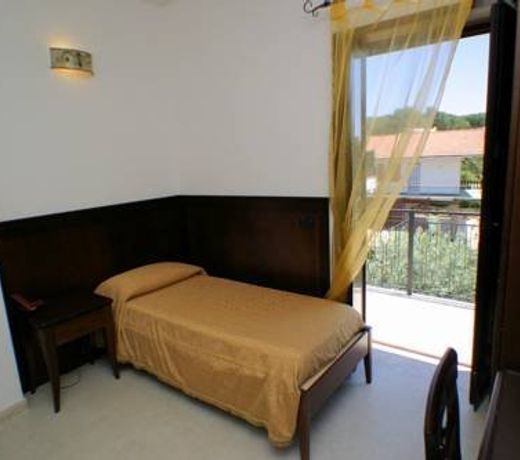 B&B Arenile