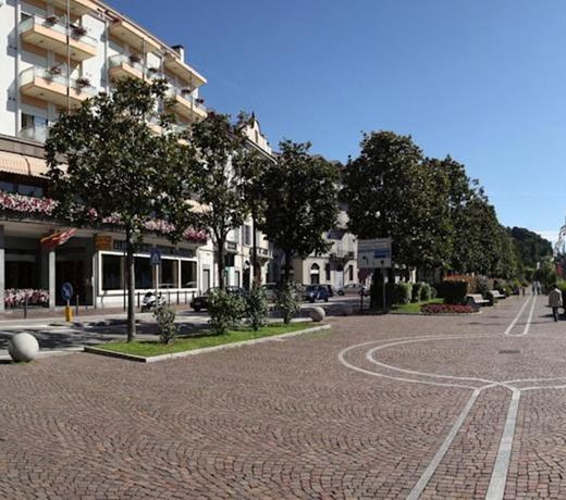 ALBERGO MIRALAGO