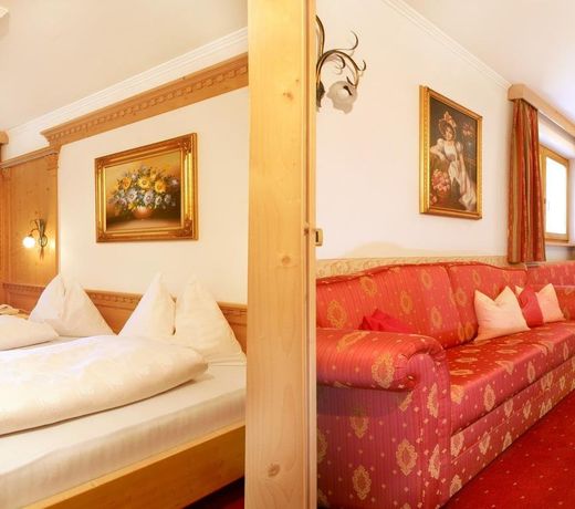 Hotel Garni Concordia - Dolomites Home