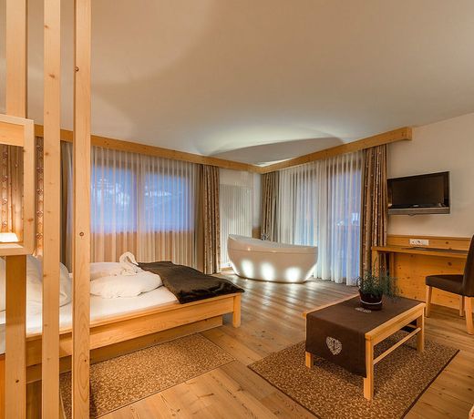 Boutique Hotel Nives - Luxury & Design in the Dolomites