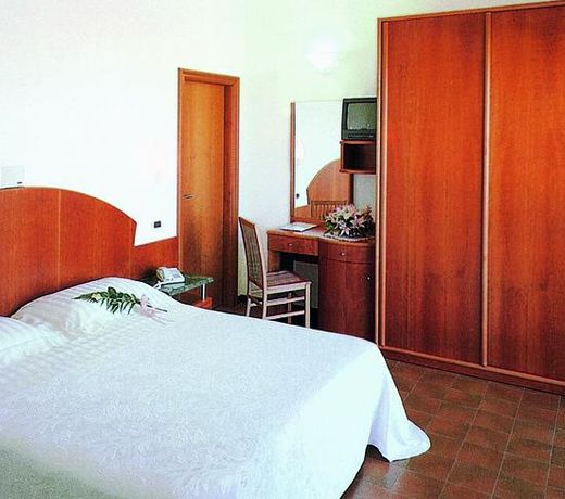 Hotel Eden