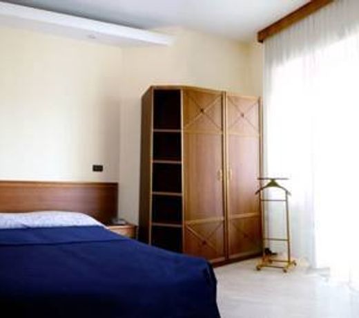 Hotel President