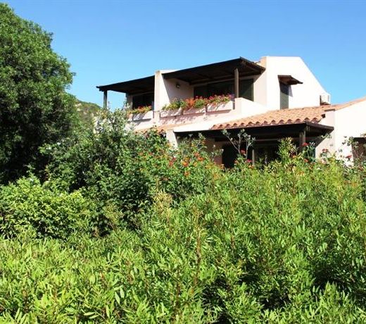 Albaruja Hotel