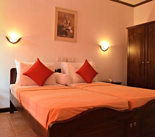 Hotel Lagoon Paradise