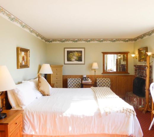 Carmel Fireplace Inn