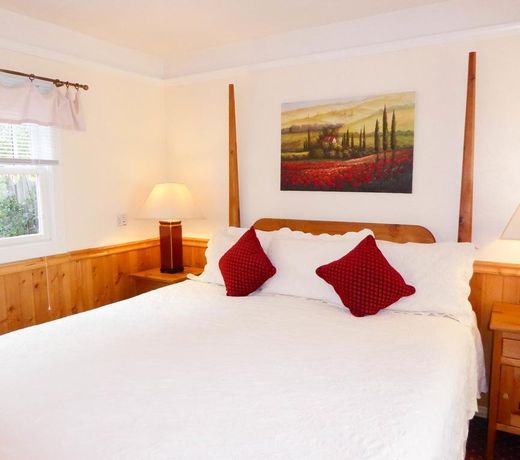 Briarwood Inn